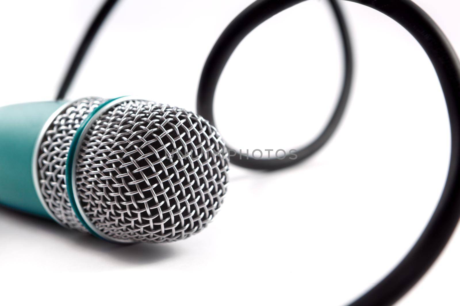 Microphone detail by carloscastilla