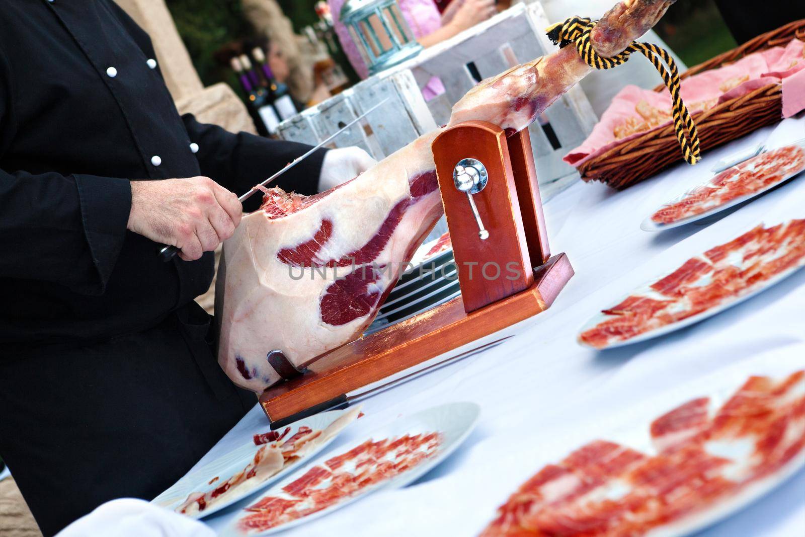 Iberico ham cutting by carloscastilla