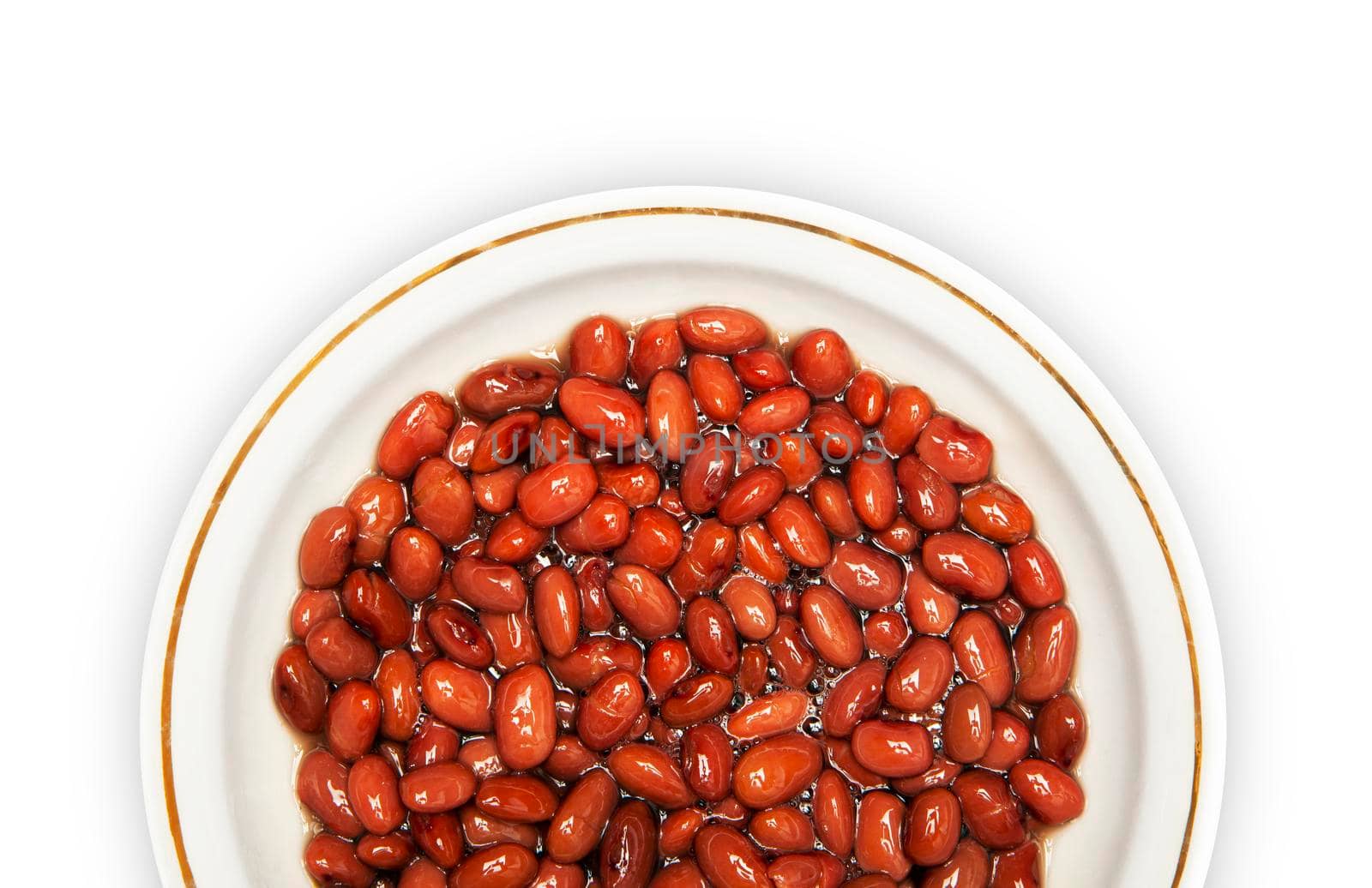 cooked kidney red beans in bowl by SlayCer