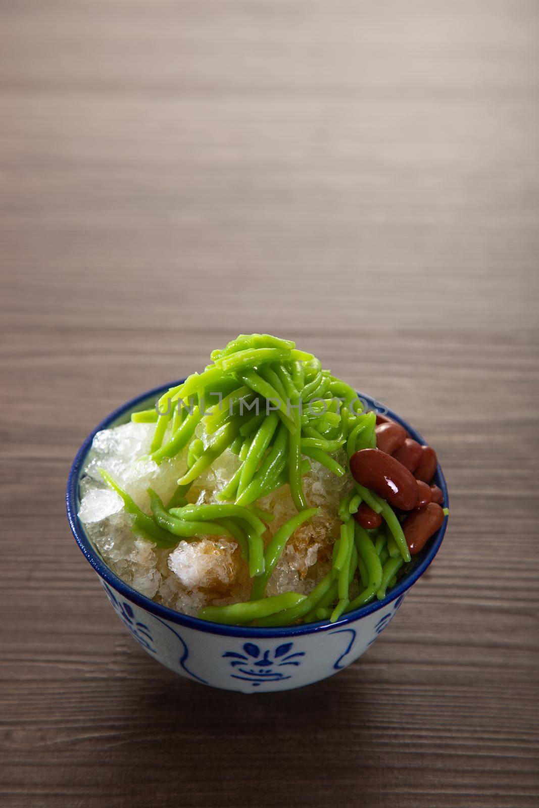 Malaysian desserts called Cendol .Cendol is made from crushed ice cubes by tehcheesiong