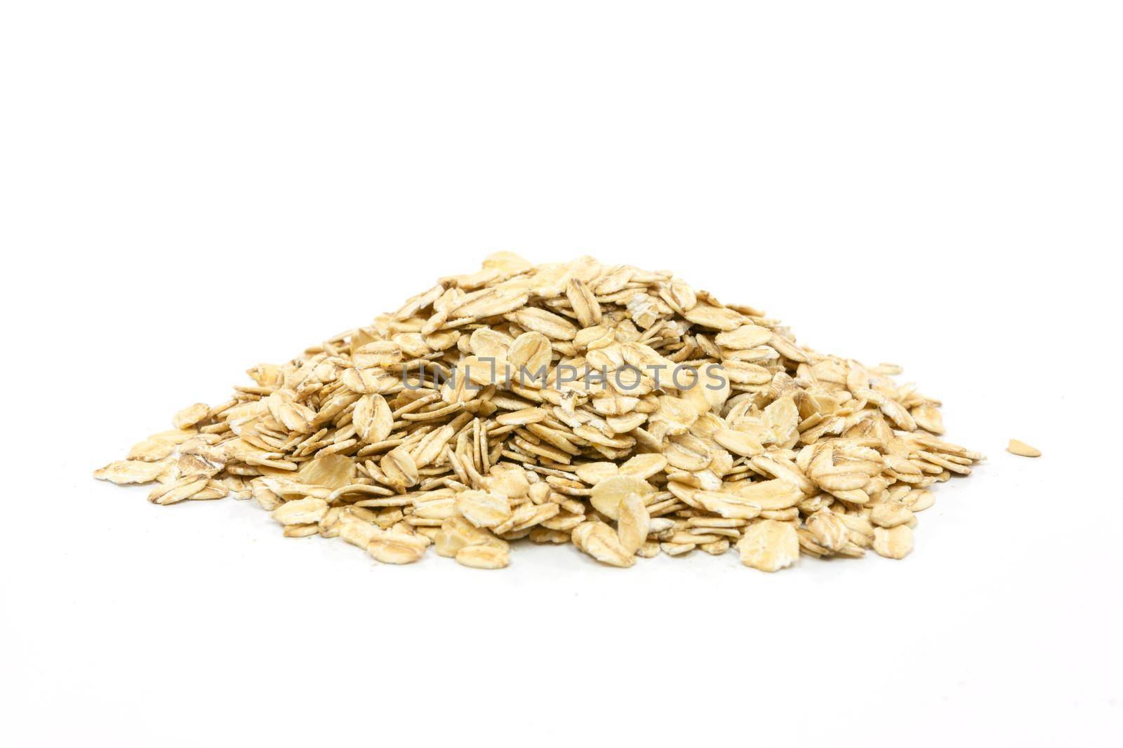 Dry rolled oats by wdnet_studio