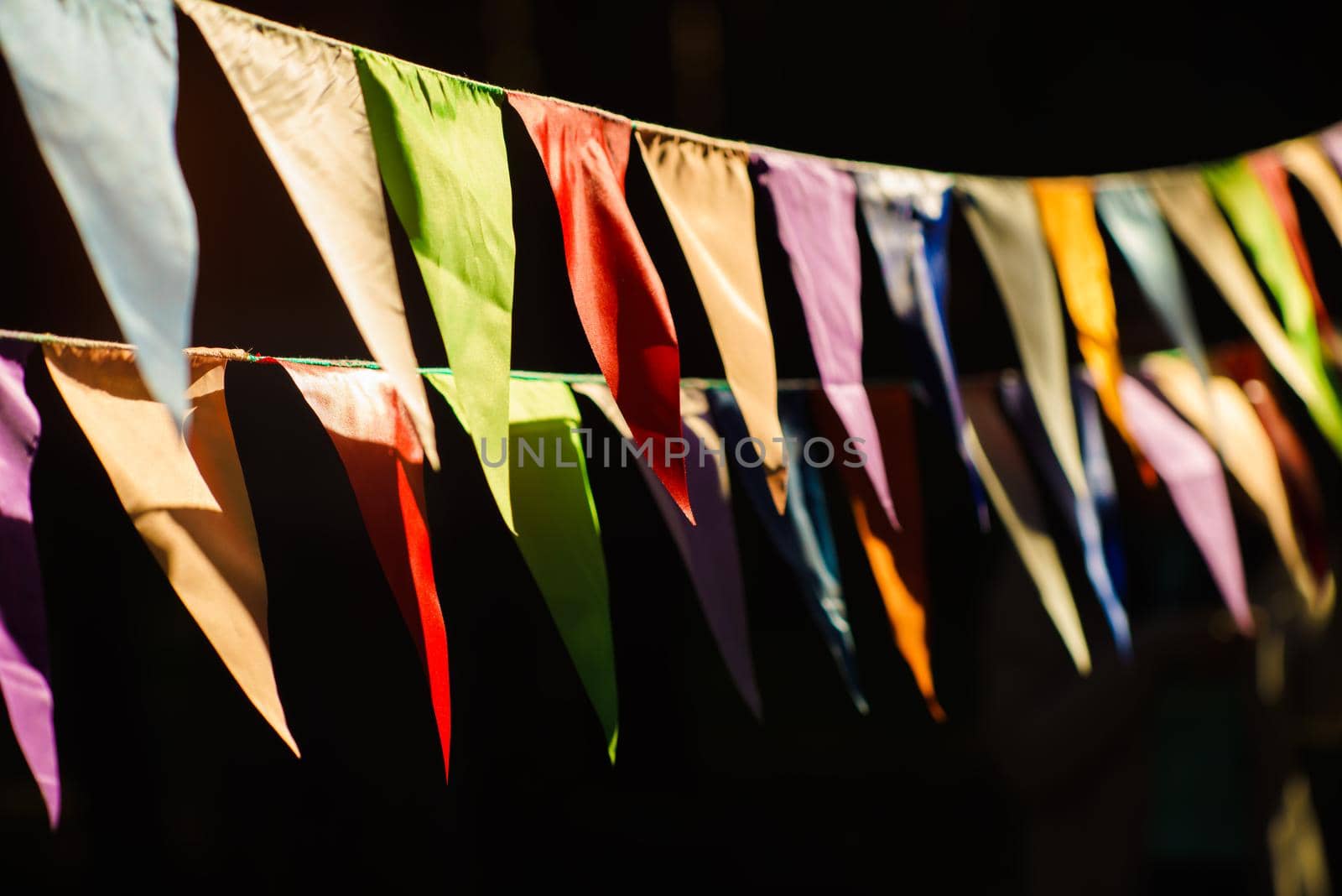 Carnival Garland with Flags, Decorative Party Pennants for Birthday Celebration, Festival and Fair Decoration, Hanging Flags, Bunting Flags ,Triangle Fabrics Hanging on the Rope, Bunting Background