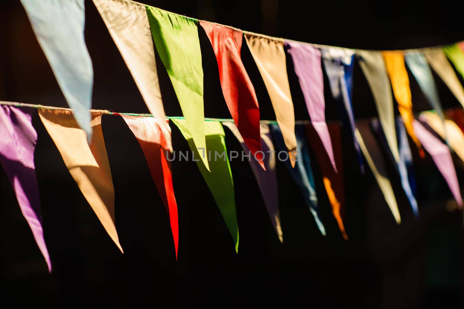 Carnival Garland with Flags, Decorative Party Pennants for Birthday Celebration, Festival and Fair Decoration, Hanging Flags, Bunting Flags ,Triangle Fabrics Hanging on the Rope, Bunting Background