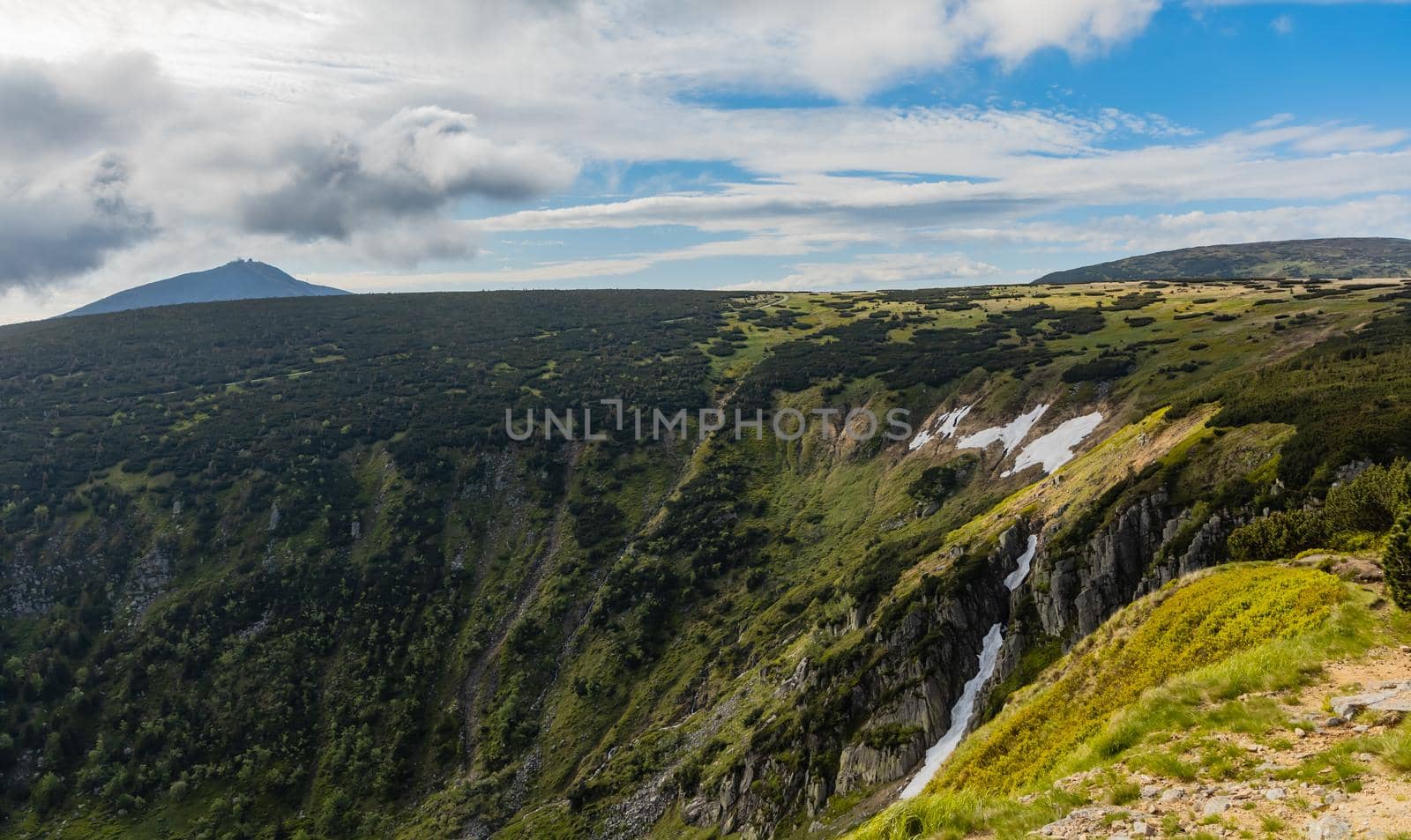 Panorama of Giant Mountains next to trail to Sniezka by Wierzchu