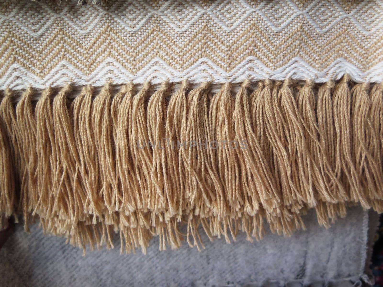 Peruvian hand made woolen fabric by aroas