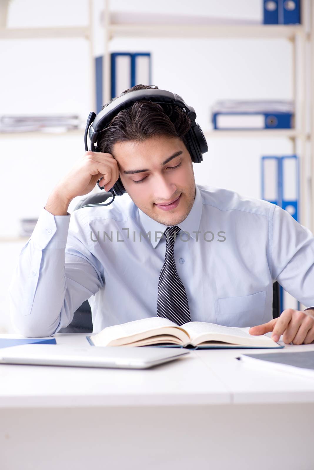 Call center operator talking to customer on live call