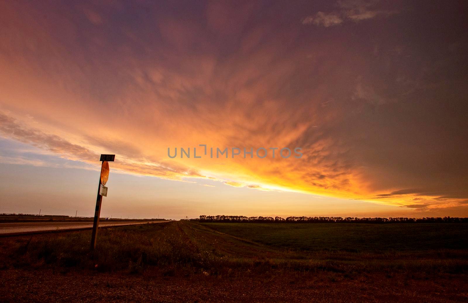 Ominous Storm Clouds Prairie Summer Rural Susnet
