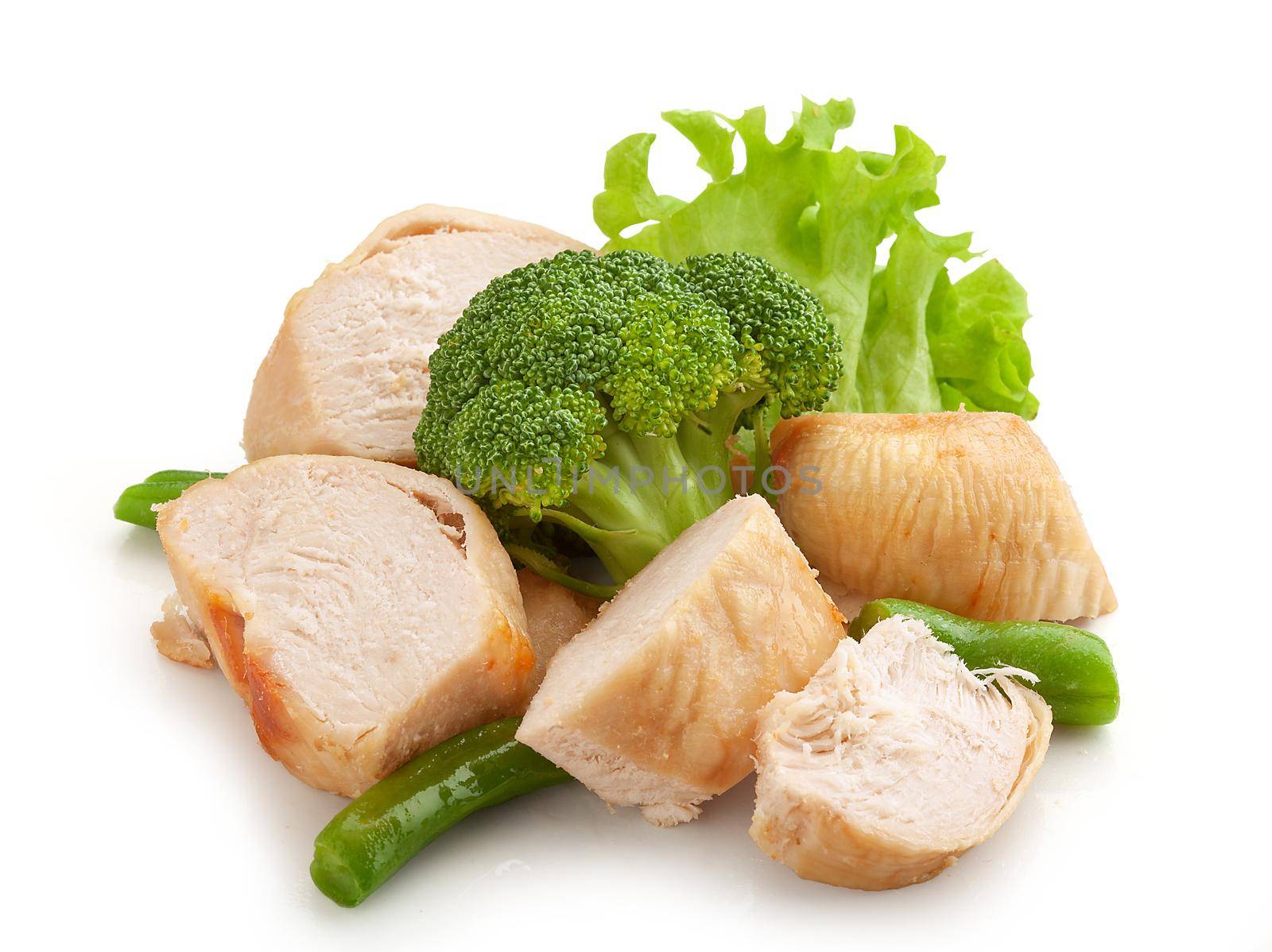 Baked chicken pieces with broccoli and green beans by Angorius