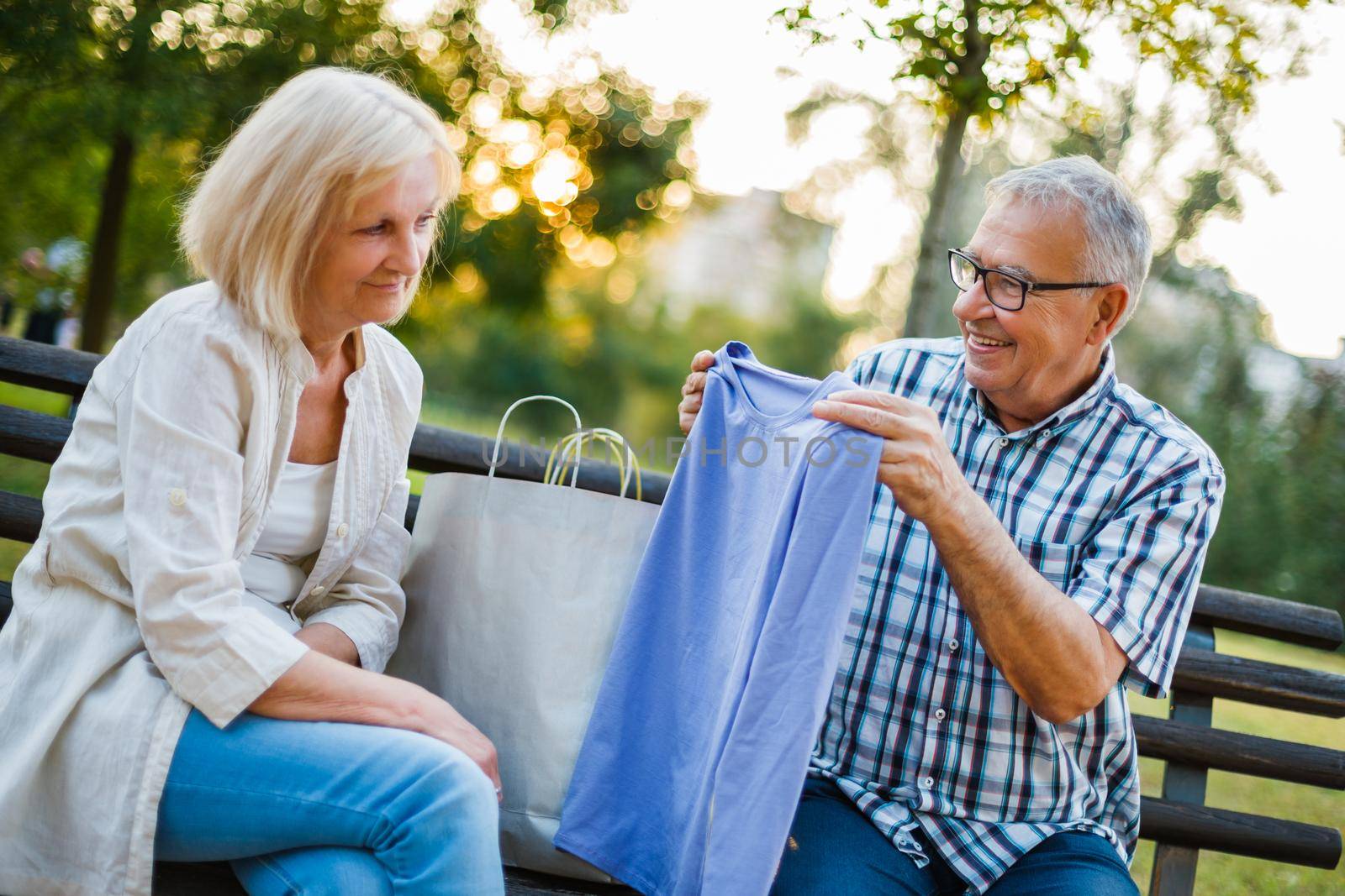 Woman is displeased with gifts from her man.