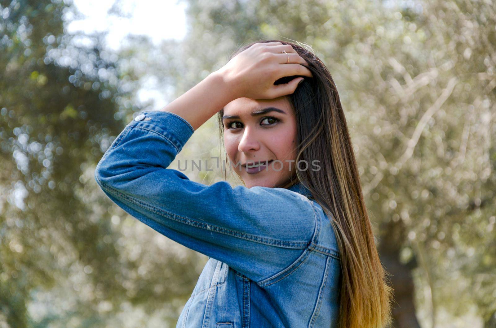 woman autumn portrait. fashion girl outdoor. Autumn woman having fun at the park and smiling. young woman portrait in autumn color