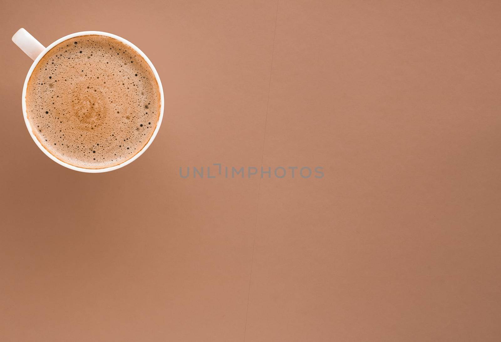 Drinks menu, italian espresso recipe and organic shop concept - Cup of hot coffee as breakfast drink, flatlay cups on beige background