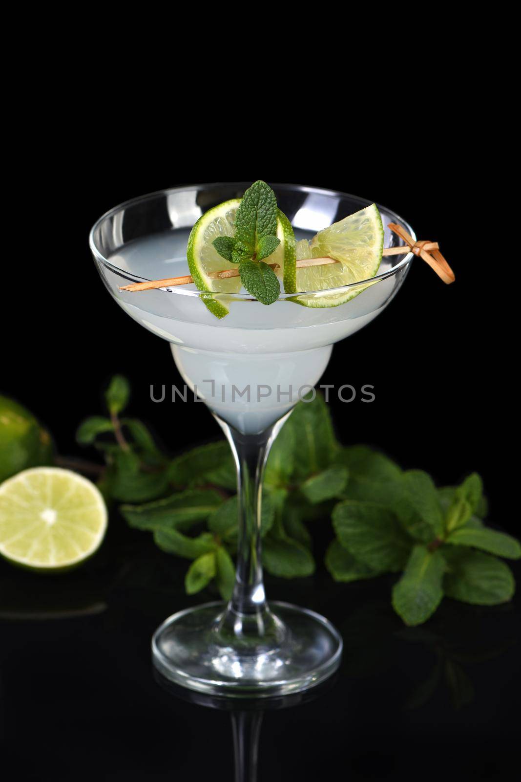 Margarita cocktail by Apolonia