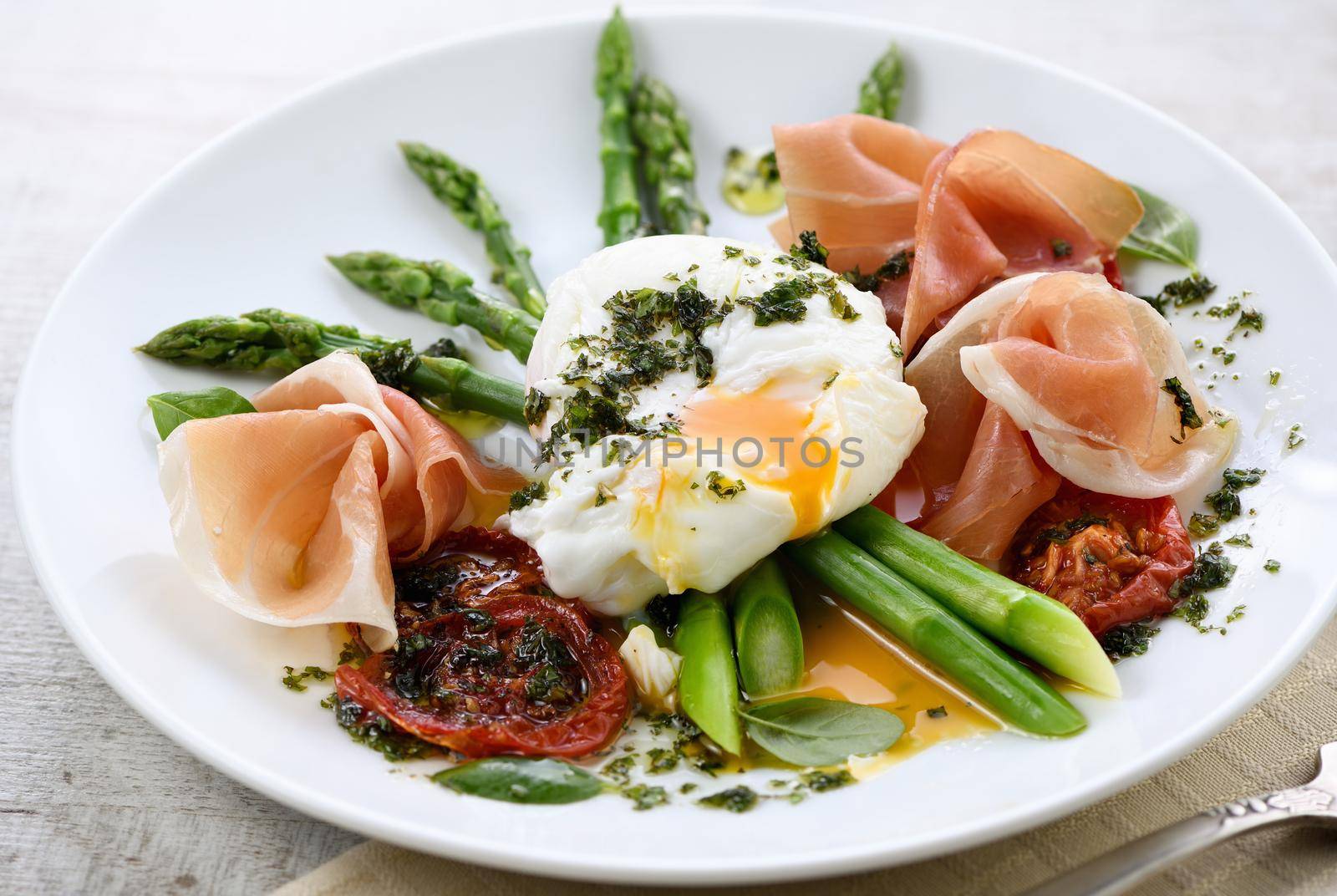 Eggs Benedict with Asparagus and Ham by Apolonia