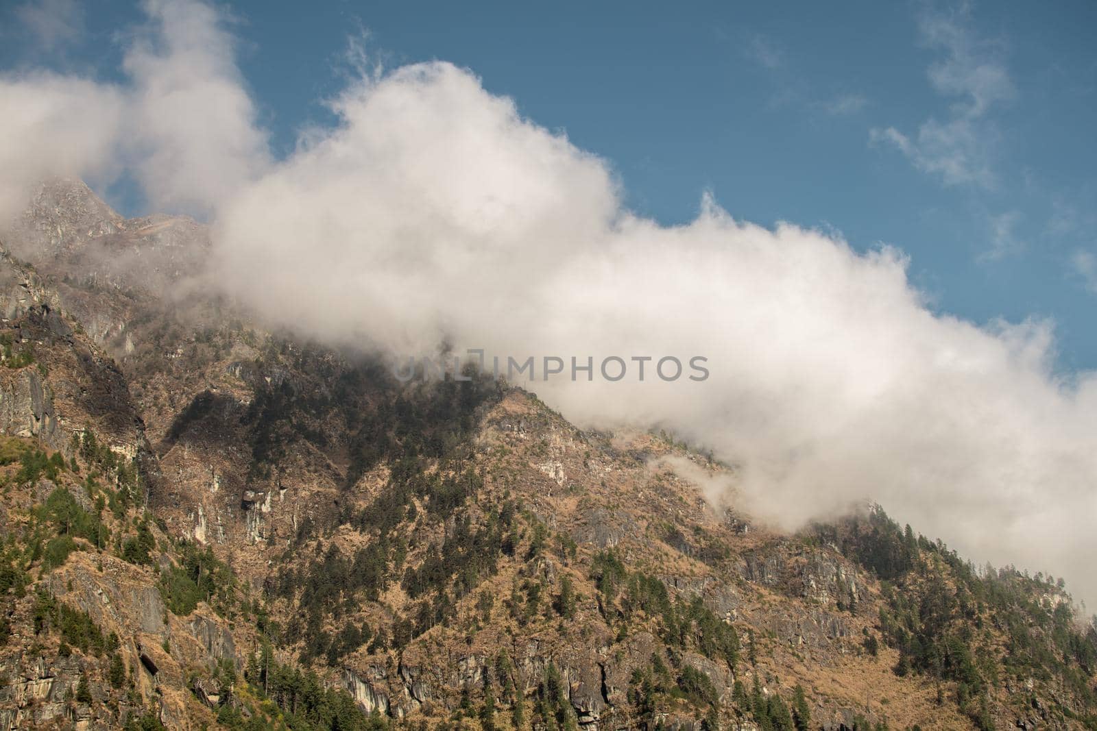 Nepalese mountain ranges along Annapurna circuit by arvidnorberg