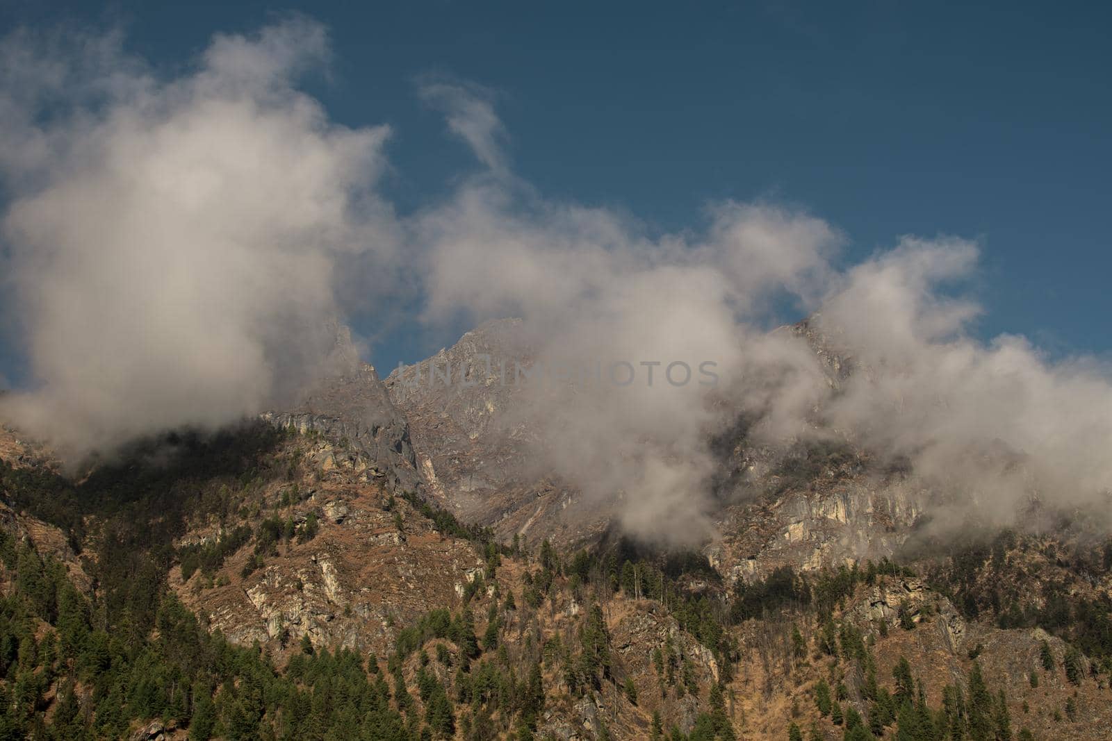 Nepalese mountain ranges along Annapurna circuit by arvidnorberg