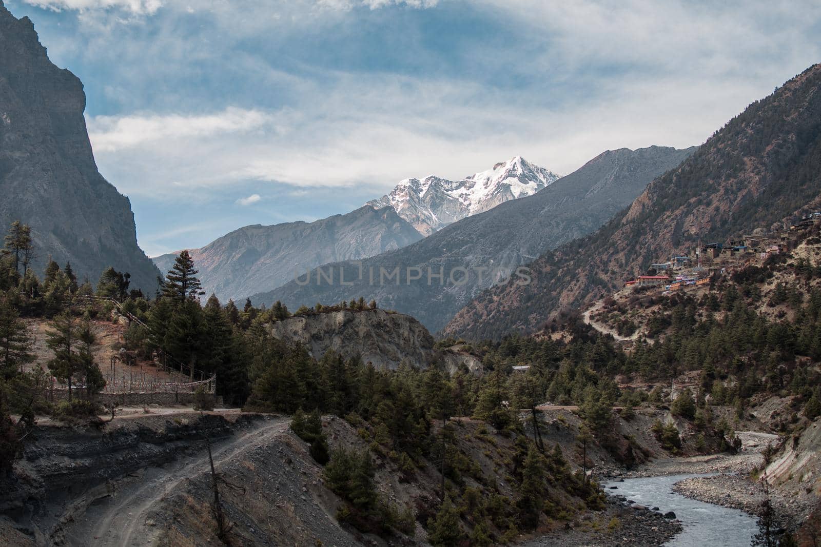 Marshyangdi river valley by Upper Pisang village and surrounding mountains, Annapurna circuit, Himalaya, Nepal, Asia