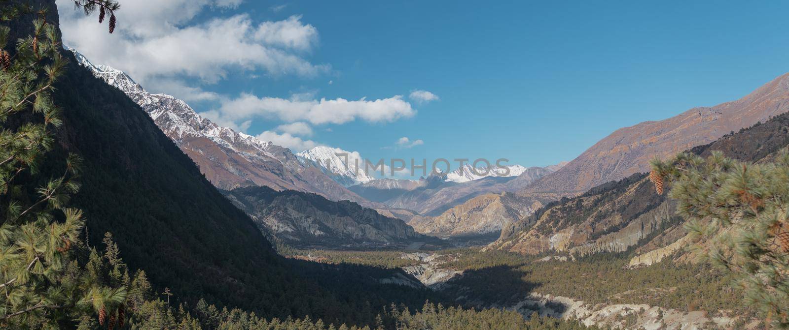 Panorama of mountains trekking Annapurna circuit, Marshyangdi river valley by arvidnorberg