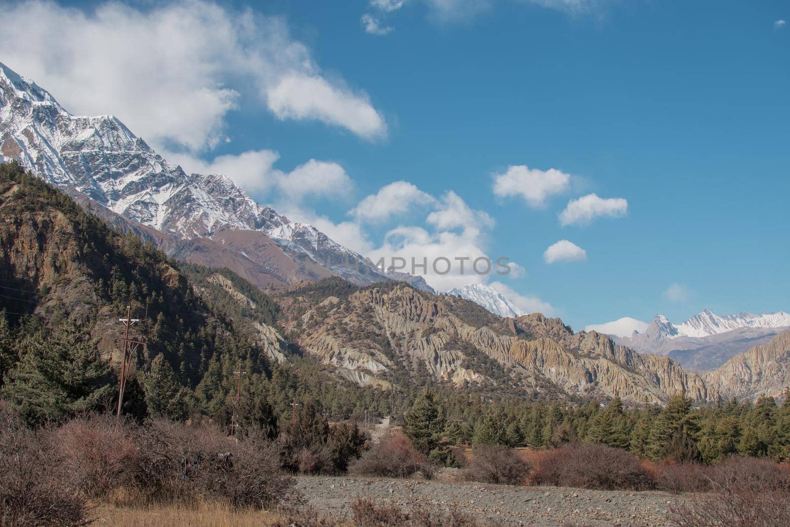 Mountains trekking Annapurna circuit, Marshyangdi river valley, Humde, Himalaya, Nepal, Asia