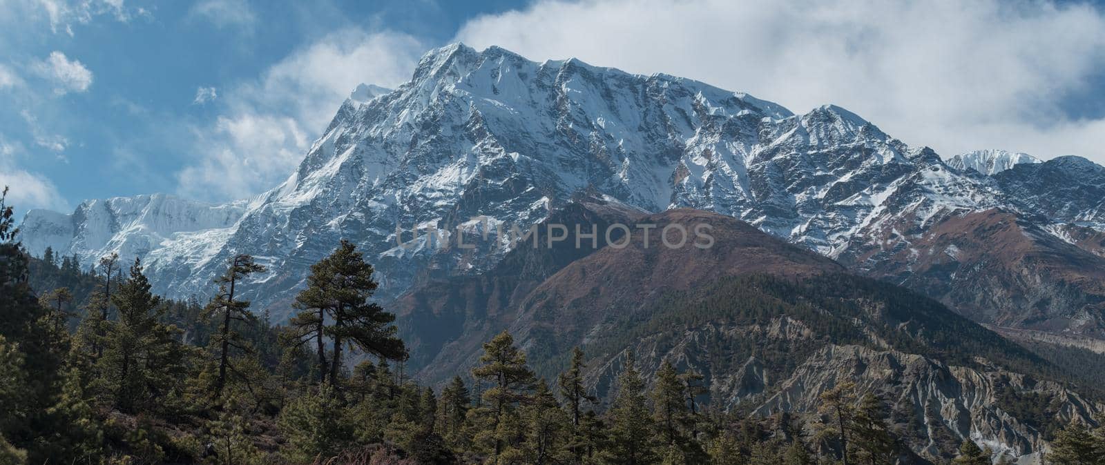 Panorama of mountains trekking Annapurna circuit, Marshyangdi river valley by arvidnorberg