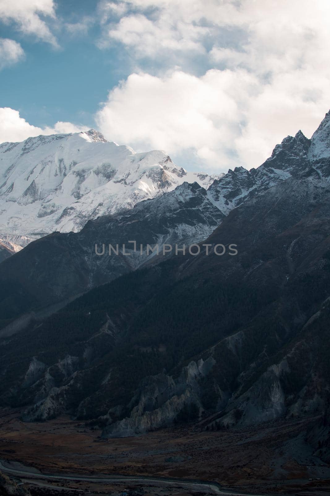 Mountains trekking Annapurna circuit, Marshyangdi river valley, Himalaya, Nepal, Asia