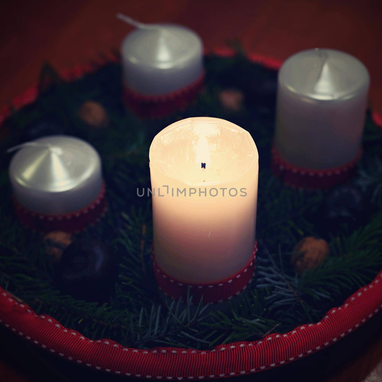 Beautiful Christmas Wreath - Candlestick. Homework and Tradition in the Czech Republic.