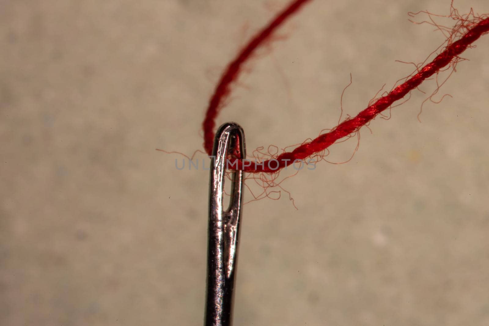 Sewing needle with thread by Dr-Lange