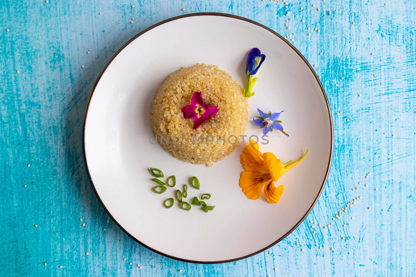 Quinoa plate presentation decorated with edible flowers by eagg13