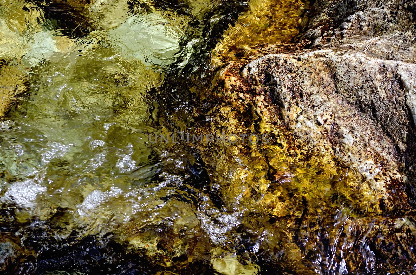 Flow boiling water with stones by rezkrr