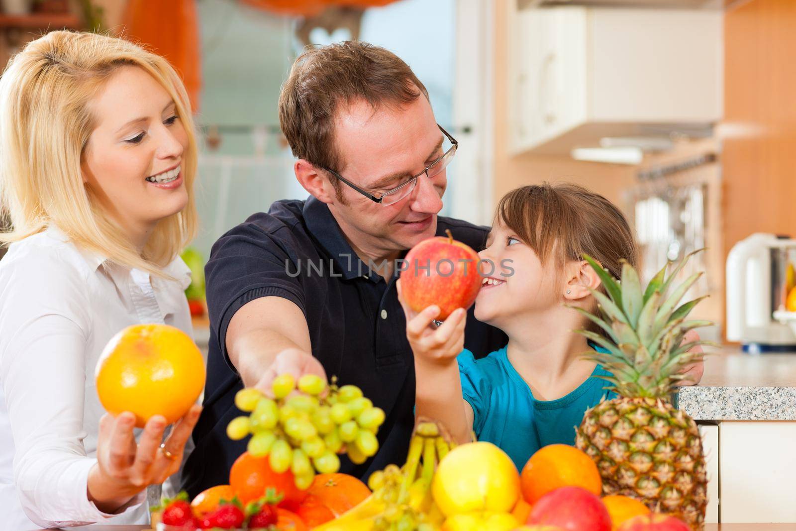 Family and healthy nutrition by Kzenon