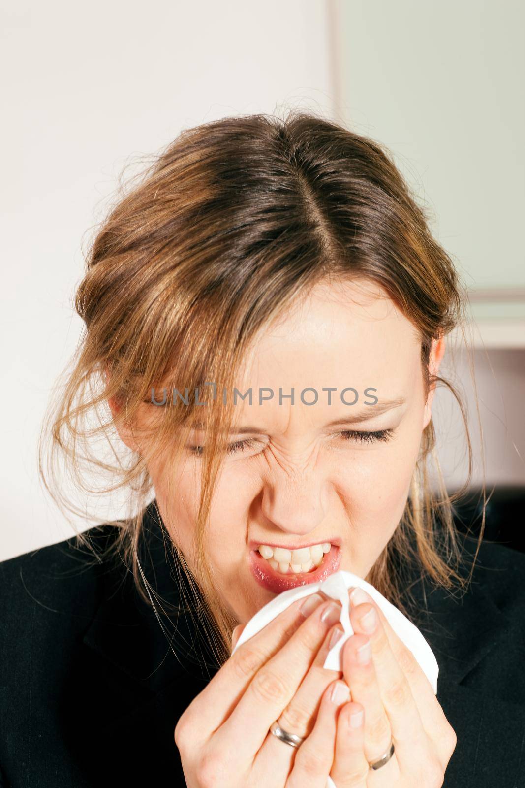 Woman sneezing by Kzenon