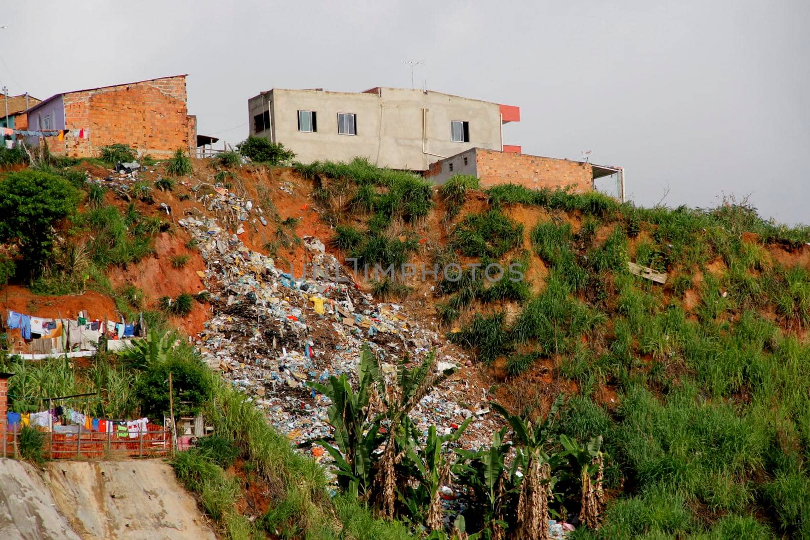 salvador, bahia / brazil - february 25, 2013: area of
slope with risk of landslide in the Lobato neighborhood in the city of Salvador.