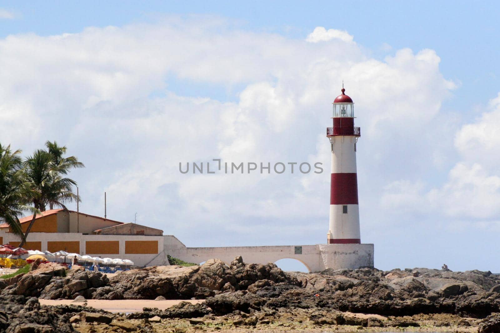 itapua lighthouse in salvador by joasouza