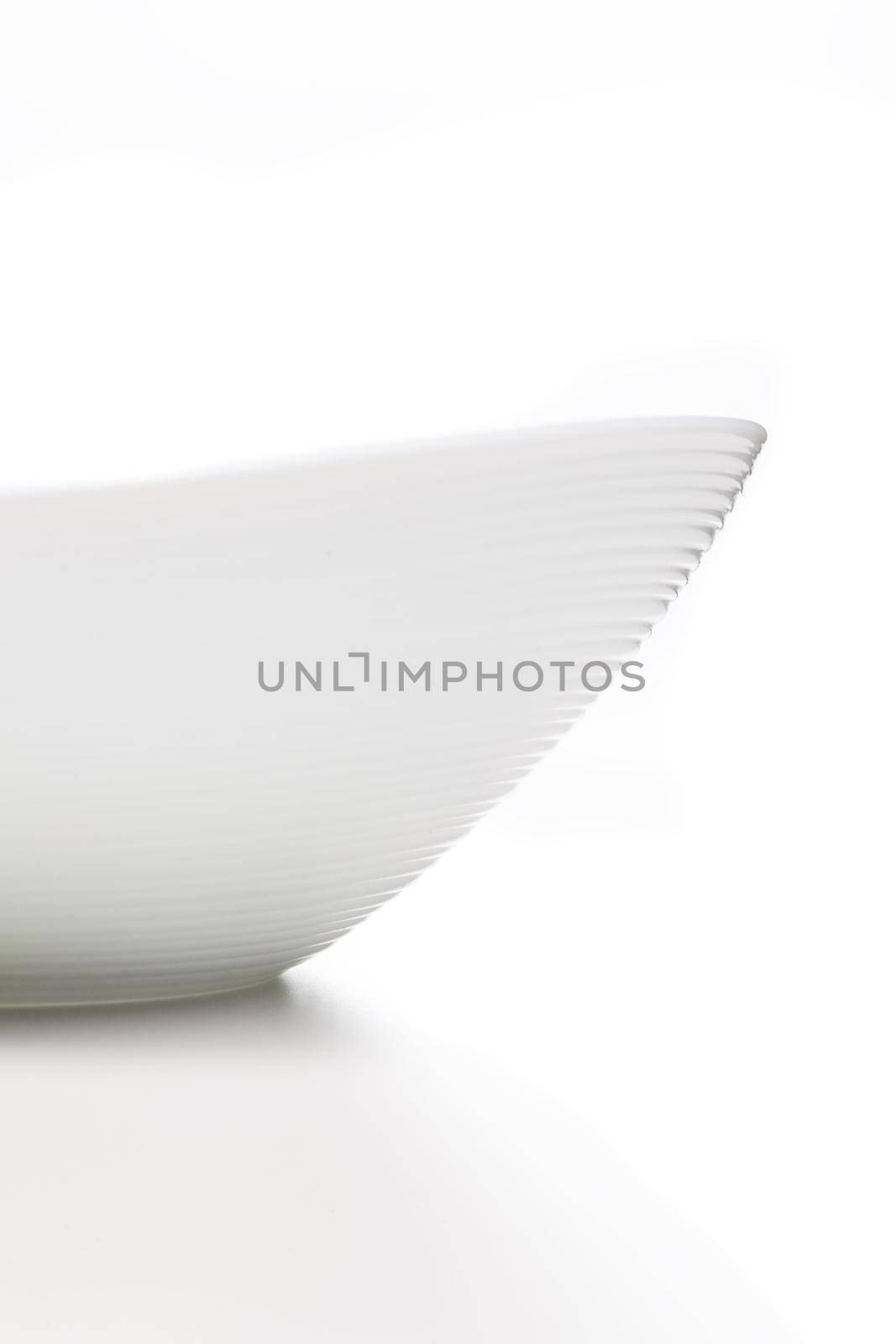 abstract white bowl by kokimk