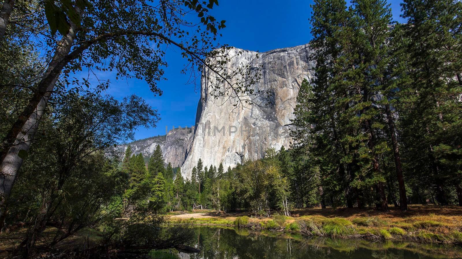 El Capitan, Yosemite national park by photogolfer