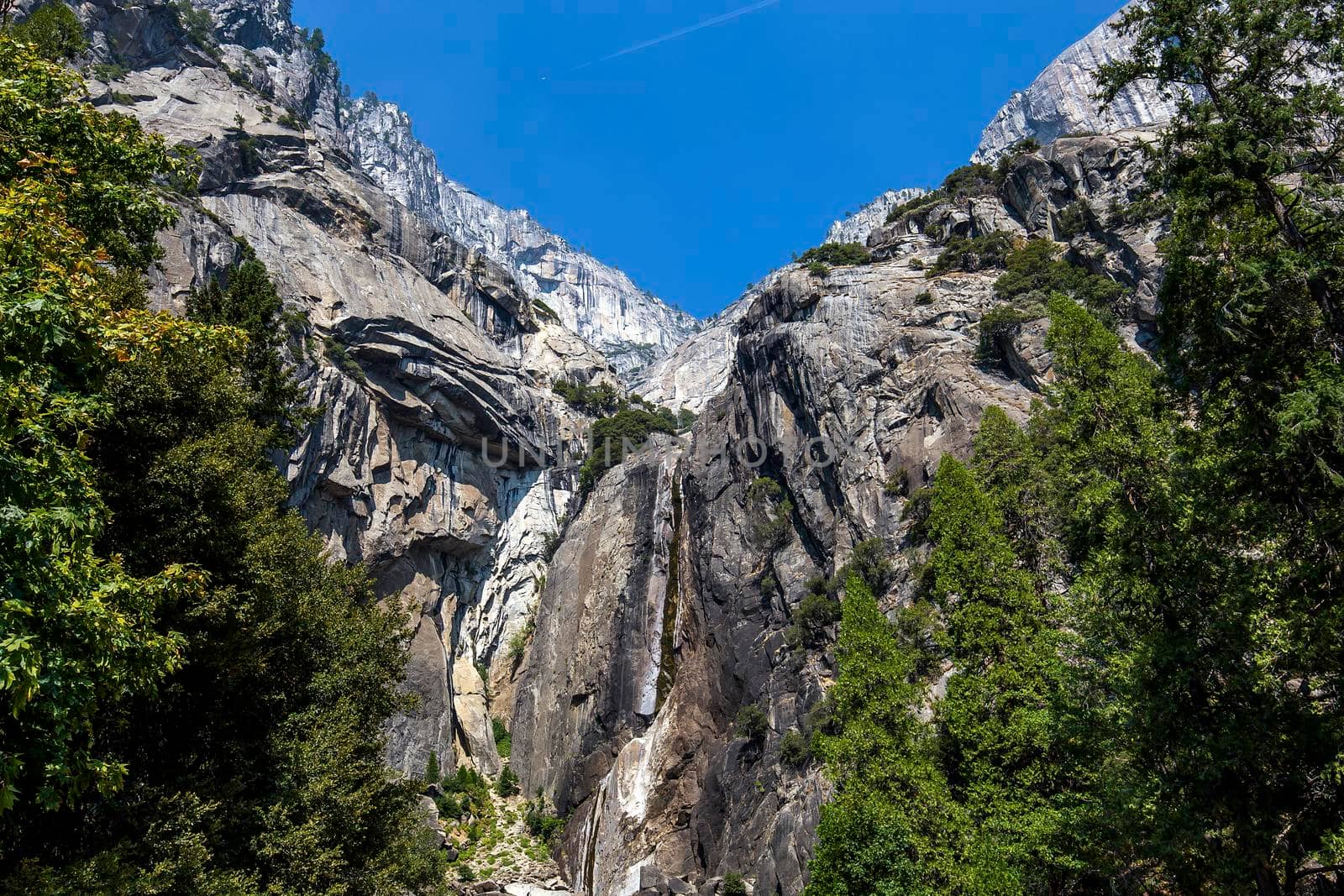 Yosemite valley, Yosemite national park, California, usa by photogolfer