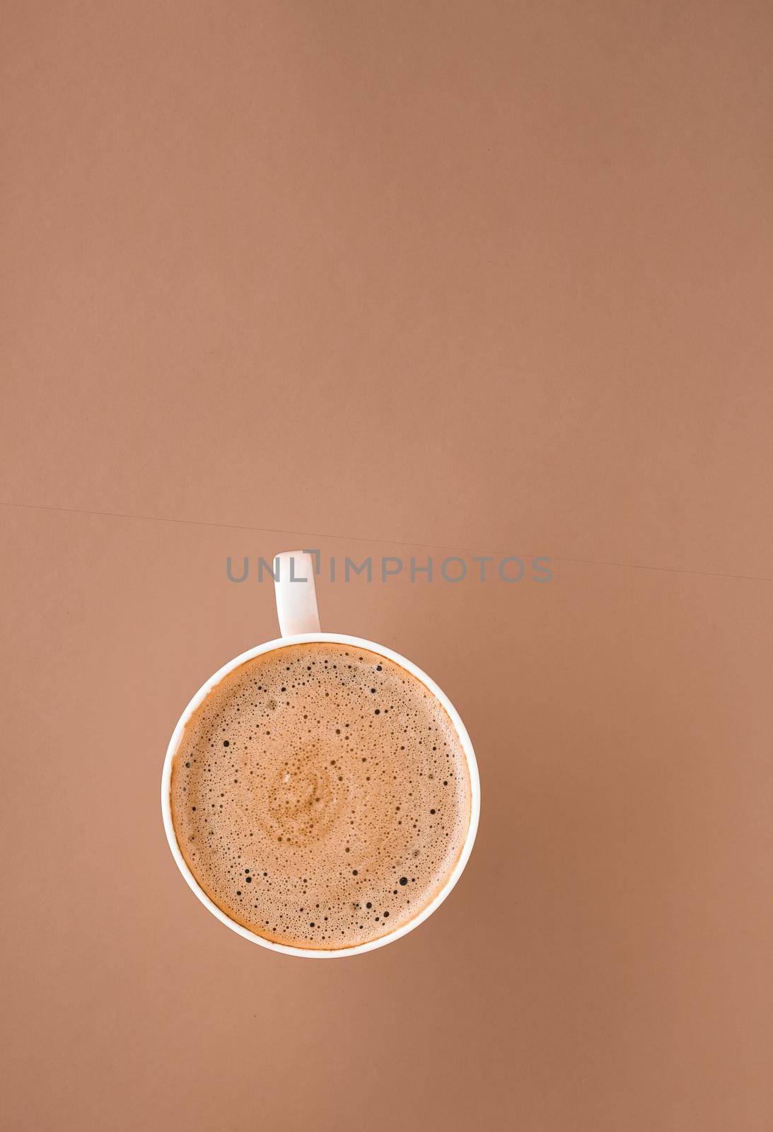 Drinks menu, italian espresso recipe and organic shop concept - Cup of hot coffee as breakfast drink, flatlay cups on beige background