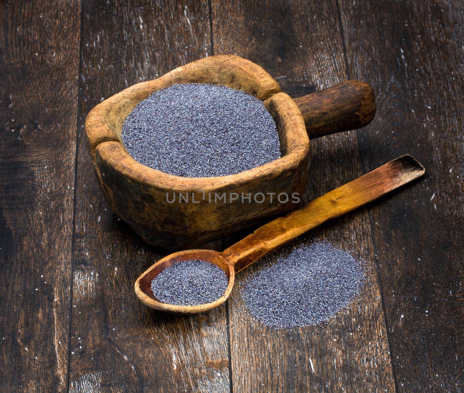 poppy seeds  by kornienko