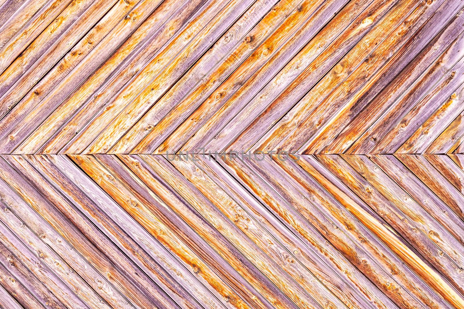 The background is made of narrow wooden planks at an angle to each other. by Essffes