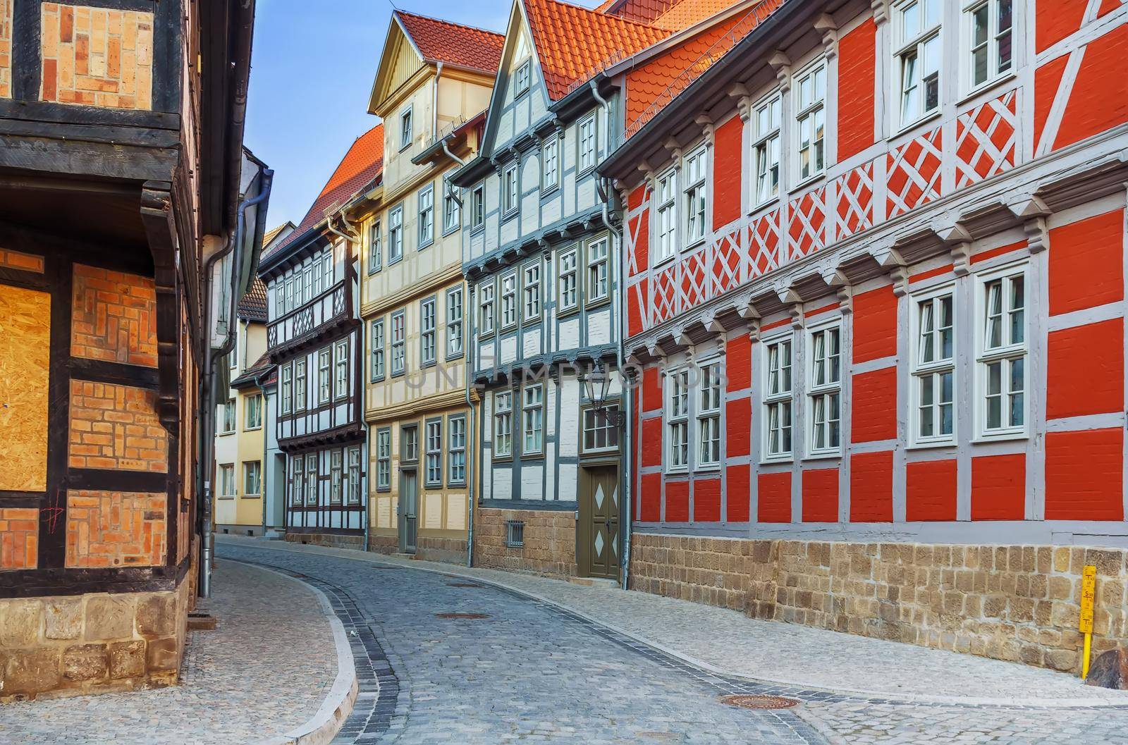 Sstreet with historical half-timbered houses in Quedlinburg, Germany