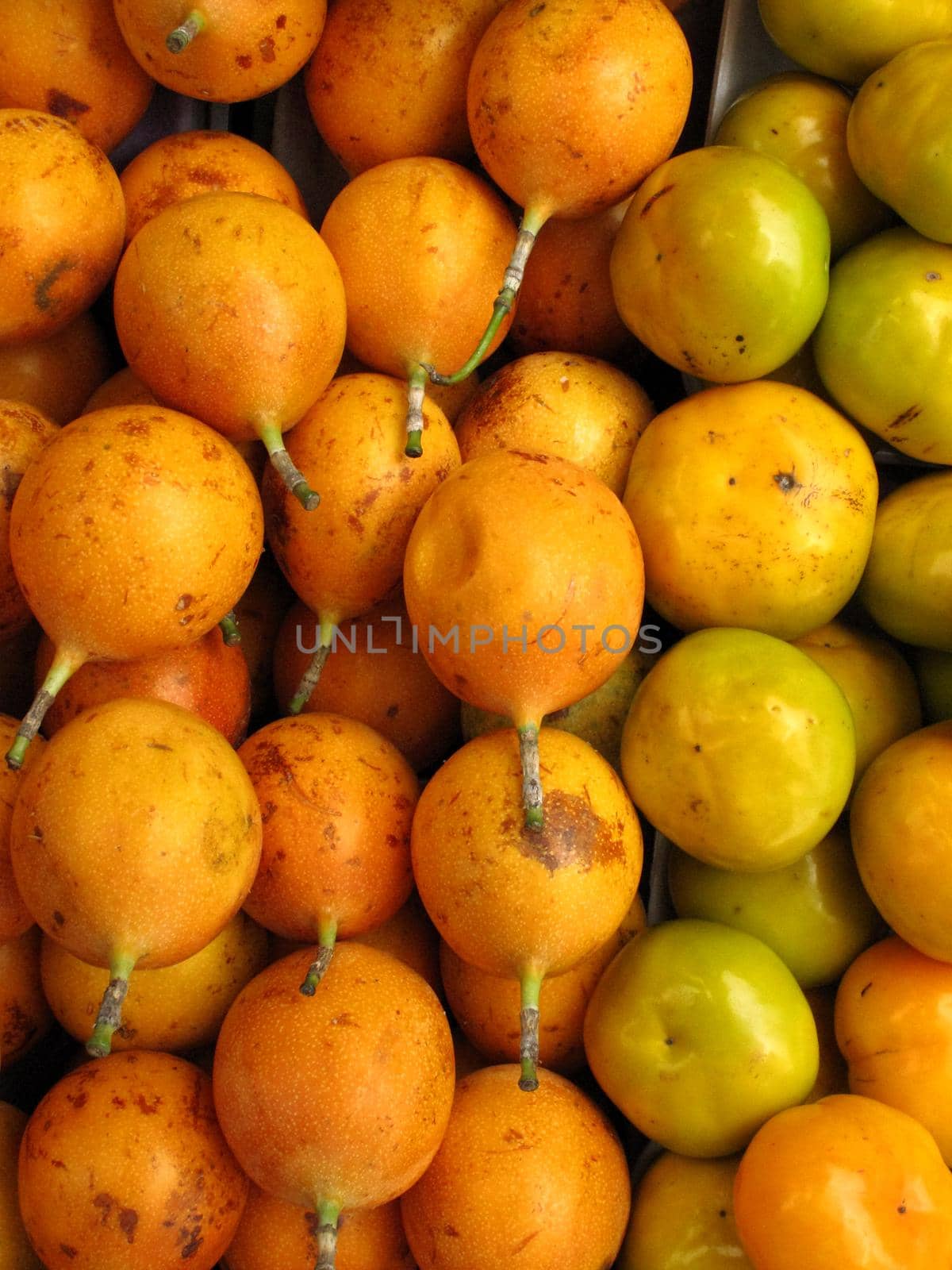 Passion fruit and mandarin by aroas