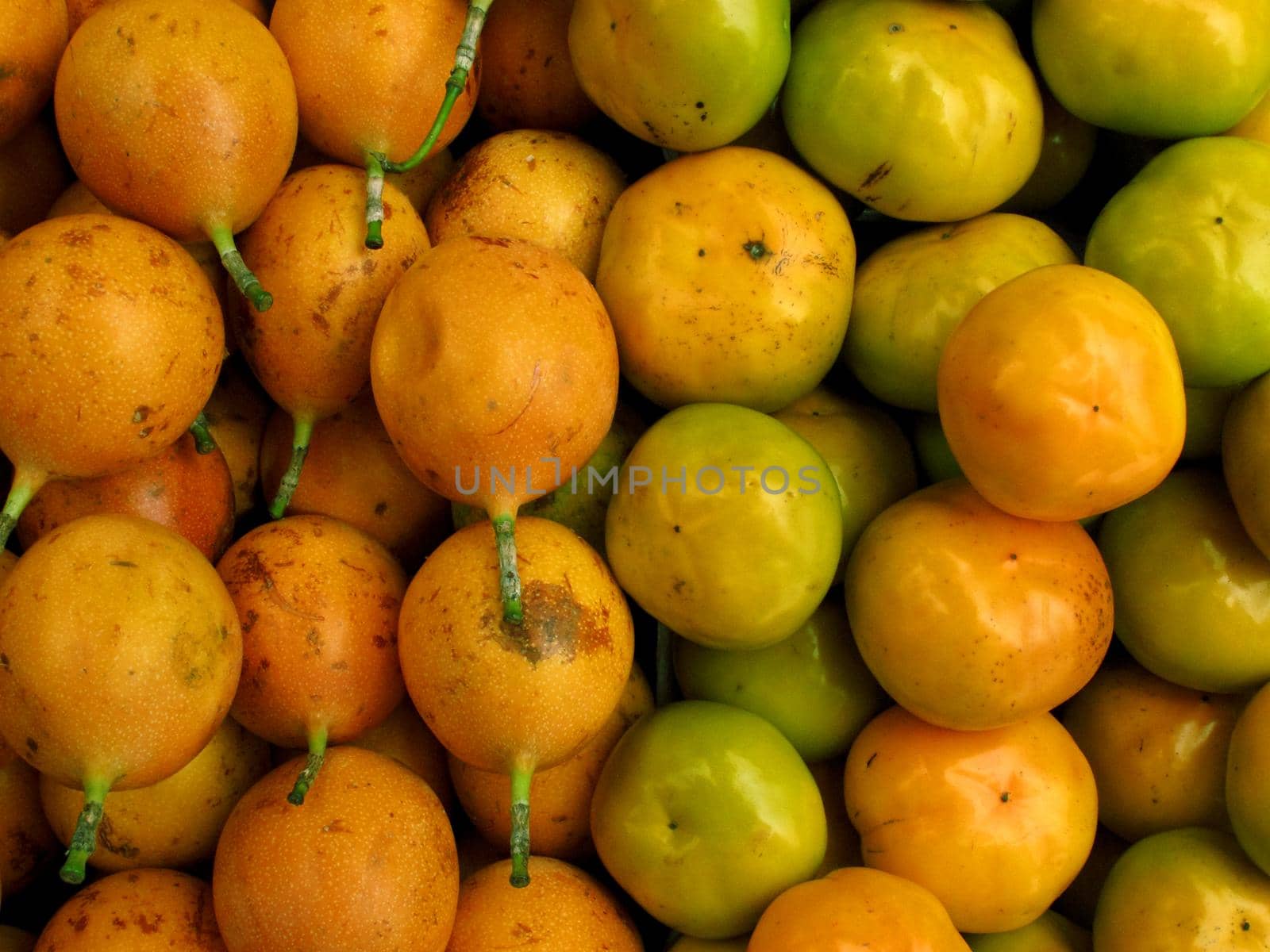 Passion fruit and mandarin by aroas