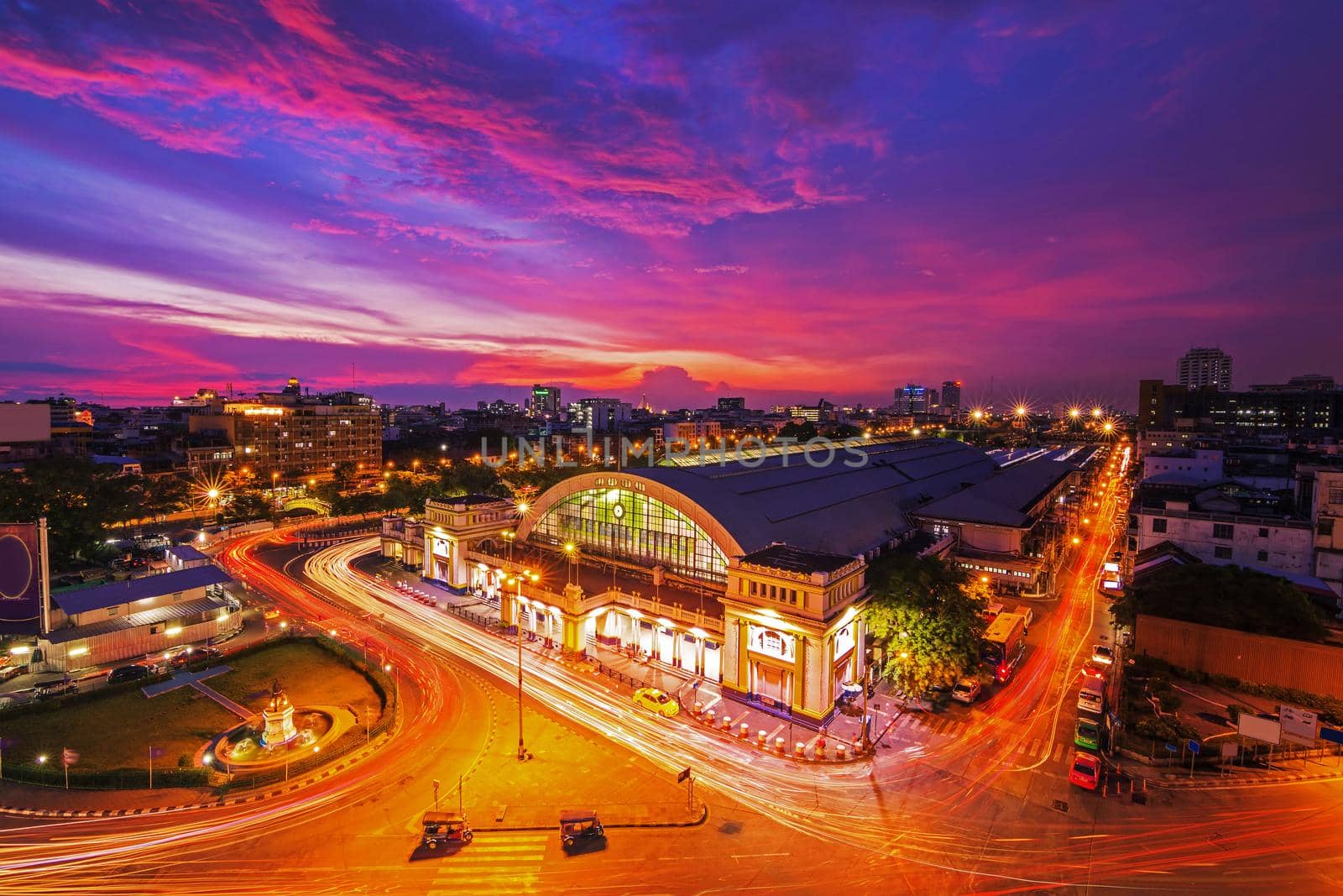Bangkok Railway Station at Night