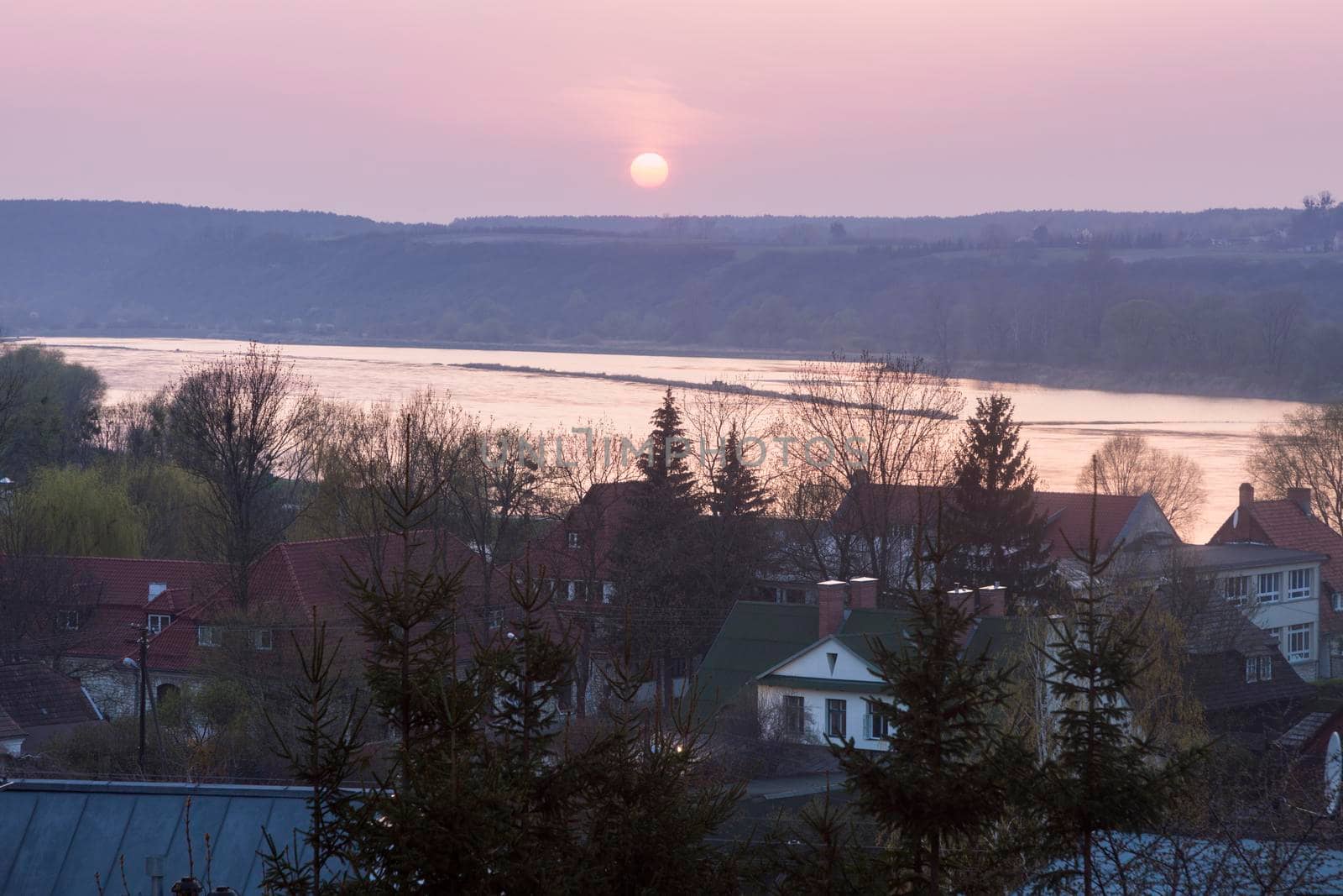 Sunset over Vistula in Kazimierz Dolny. Kazimierz Dolny, Lubelskie, Poland.