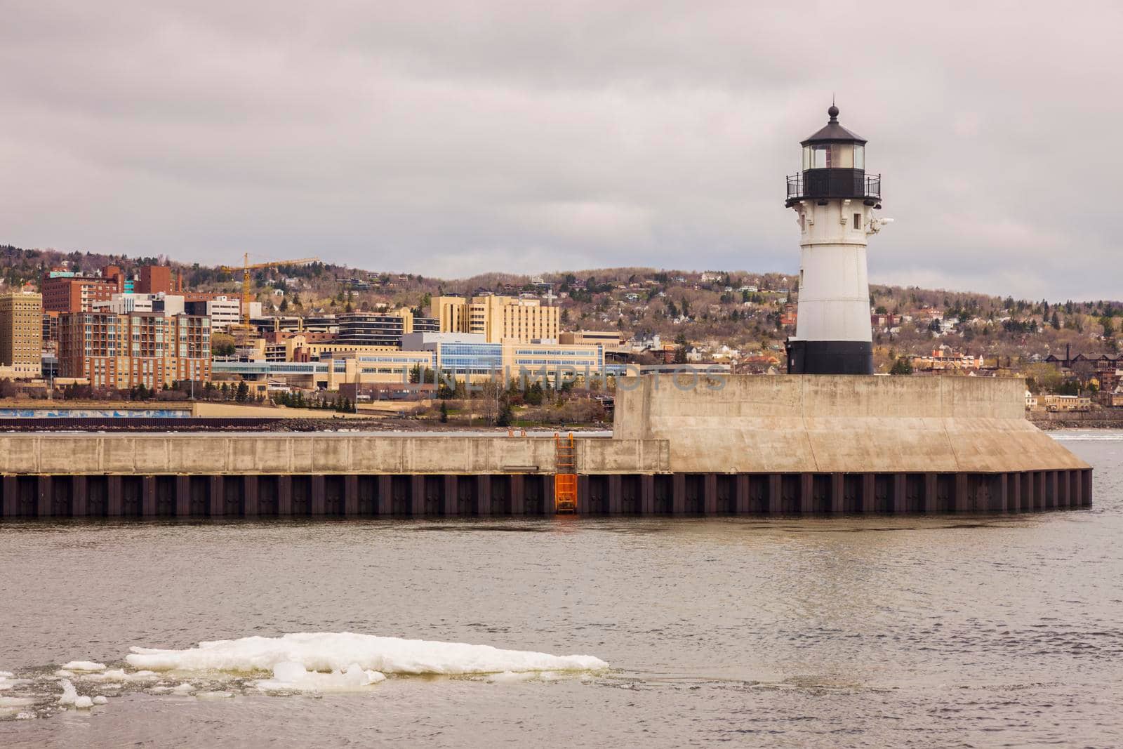 Duluth Lighthouse and Lake Superior. Duluth, Minnesota, USA.