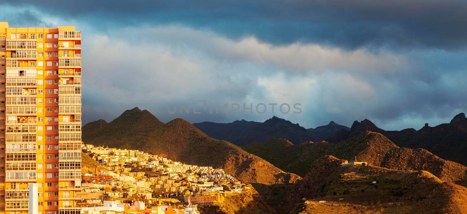 Panorama of Santa Cruz de Tenerife by benkrut