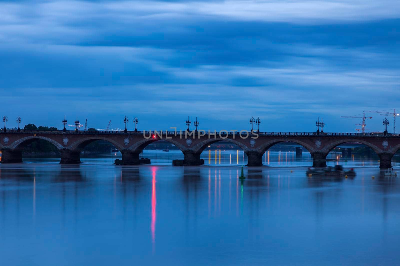The Pont de Pierre in Bordeaux. Bordeaux, Nouvelle-Aquitaine, France.