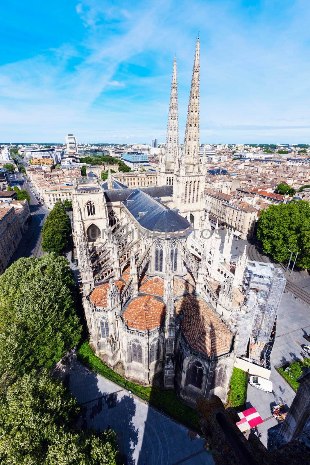 Saint Andre Cathedral on Place Pey-Berland in Bordeaux . Bordeaux, Nouvelle-Aquitaine, France.