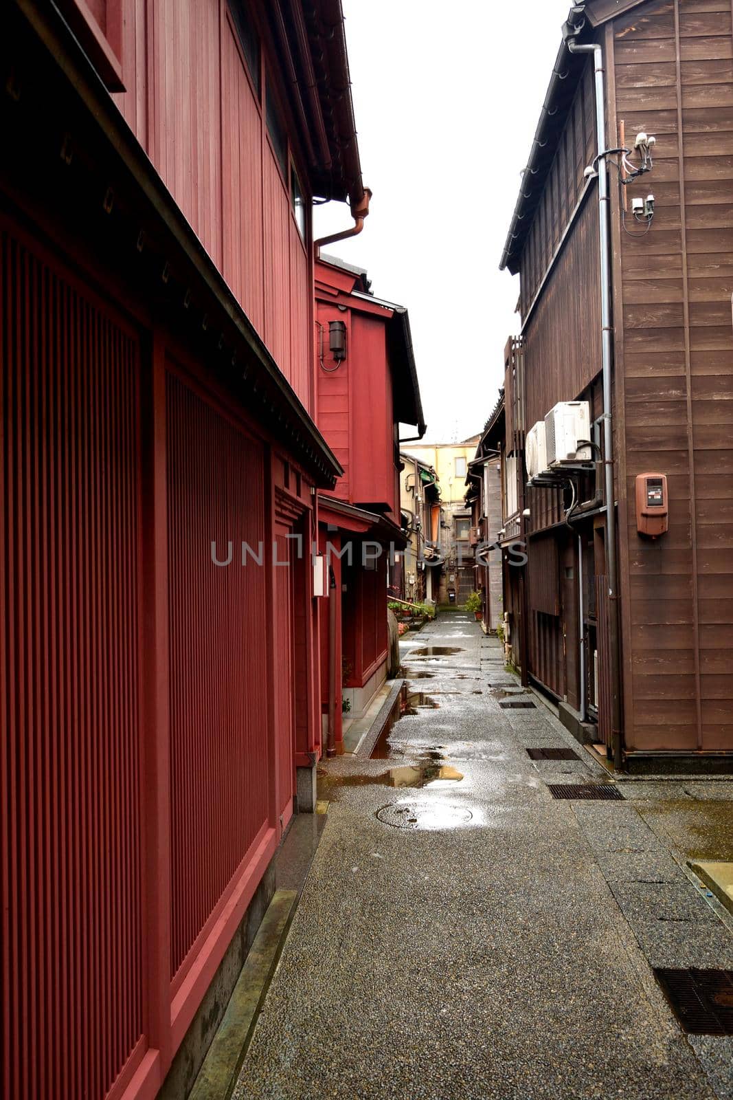 View of a classic japanese alley in Kanazawa, Japan