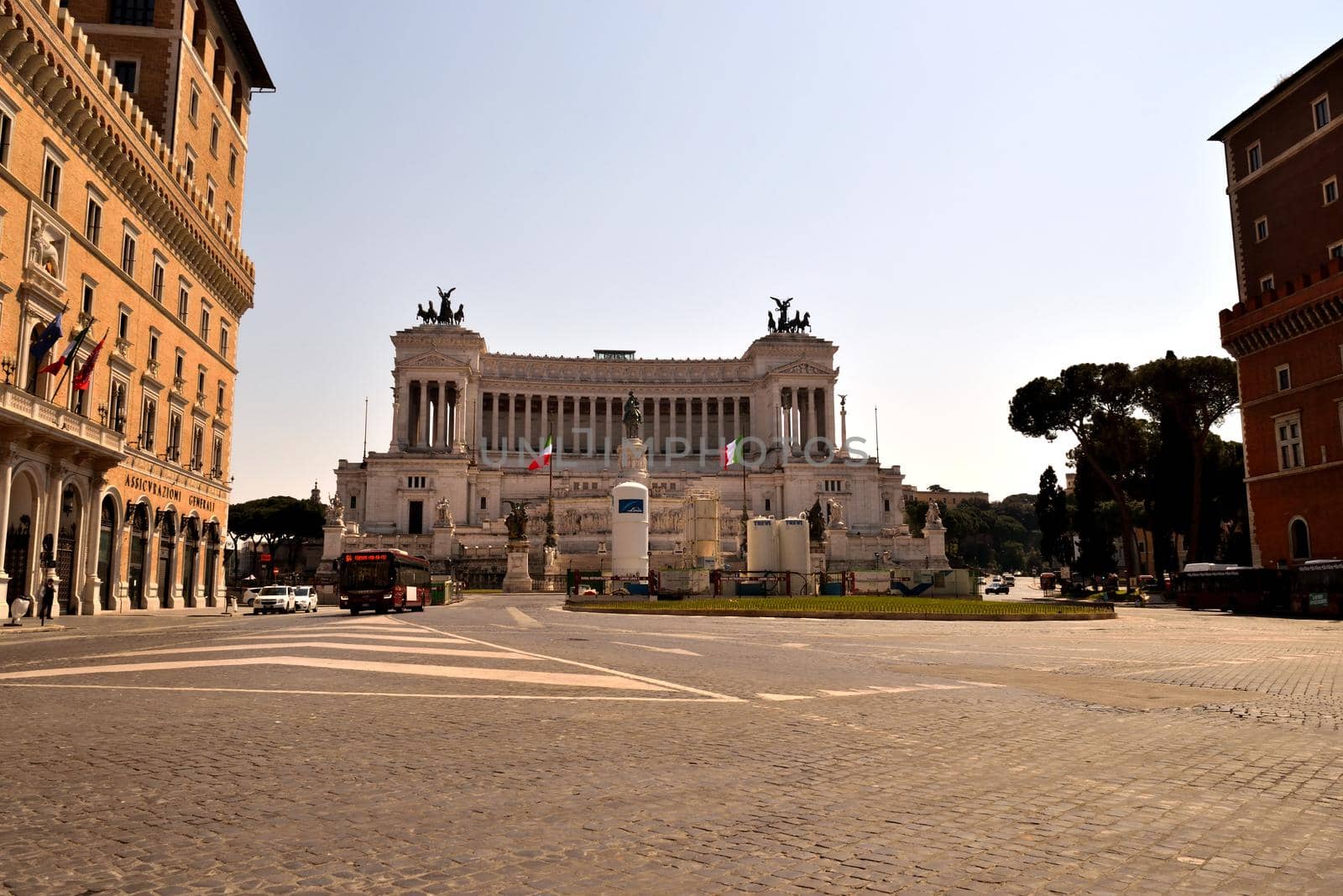 April 8th 2020, Rome, Italy: View of the Altar of the Fatherland without tourists due to the lockdown