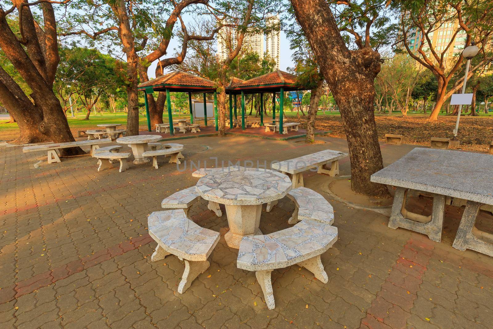Table to relax in the park On a warm sunny day